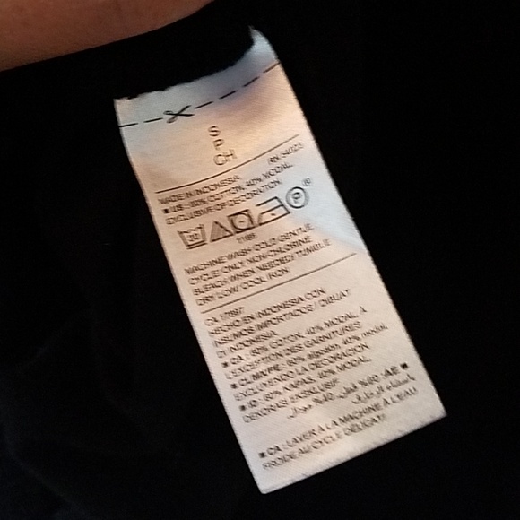 Black top - Picture 4 of 4